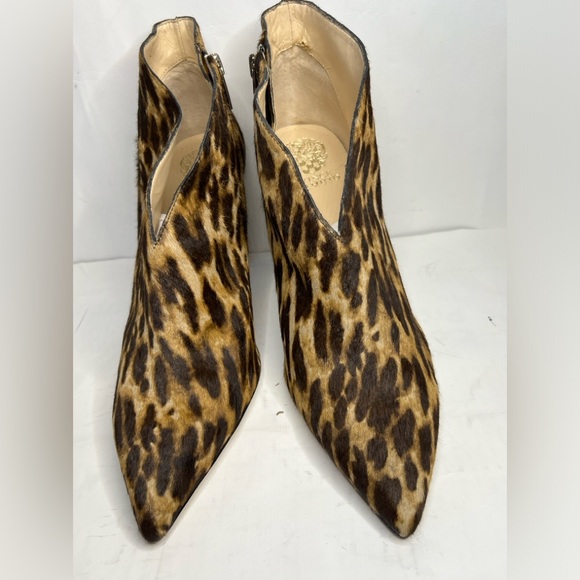 Vince Camuto Sestrind Animal Print Bootie Size 12US - New with Defects - Picture 4 of 12